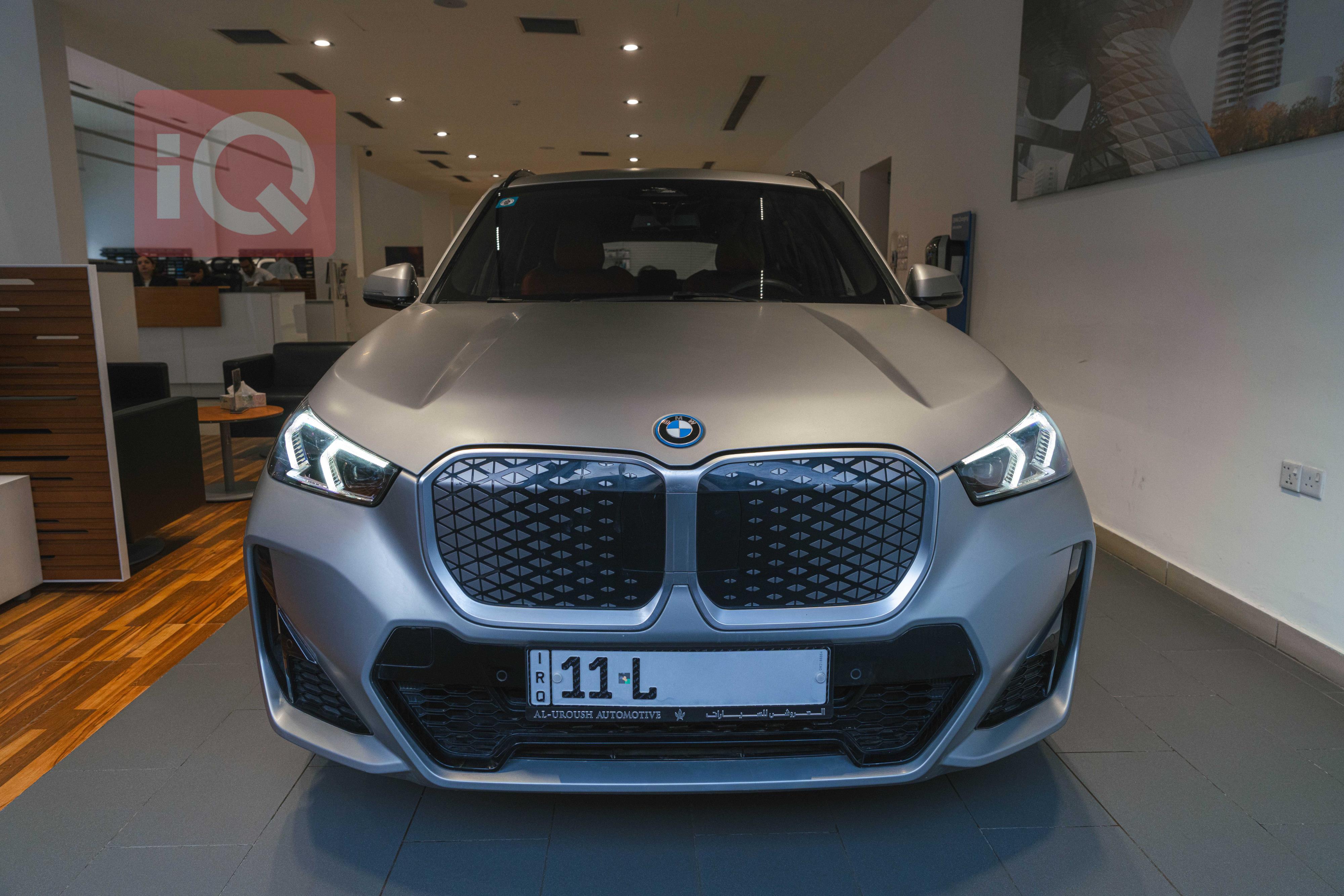بي ام دبليو iX1